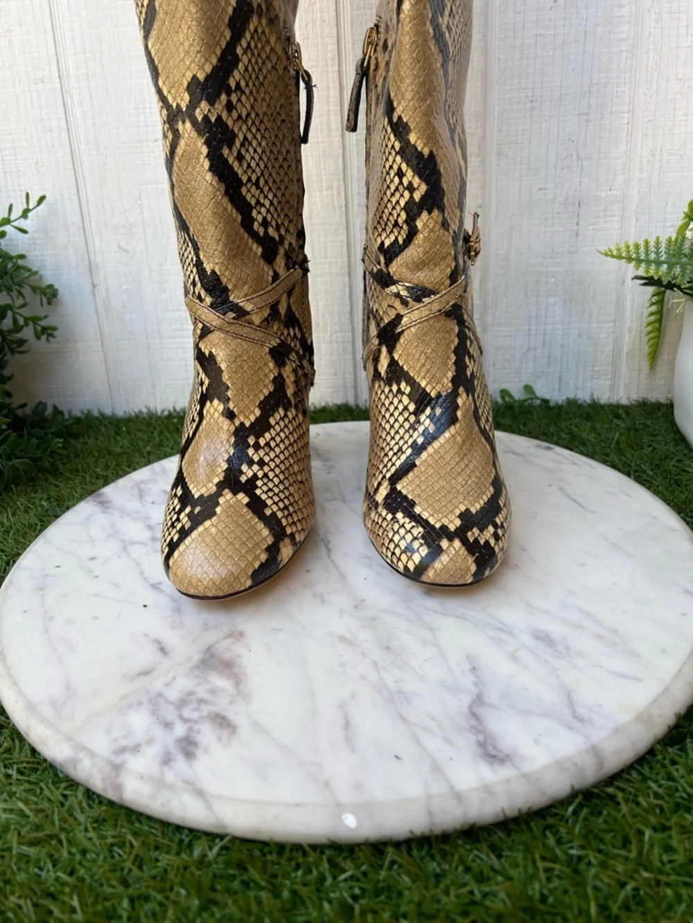 Tory Burch women Diamant Lux Snakeskin Knee High Boot NEW siz 5.5
In Sand Drift. - Picture 7 of 16